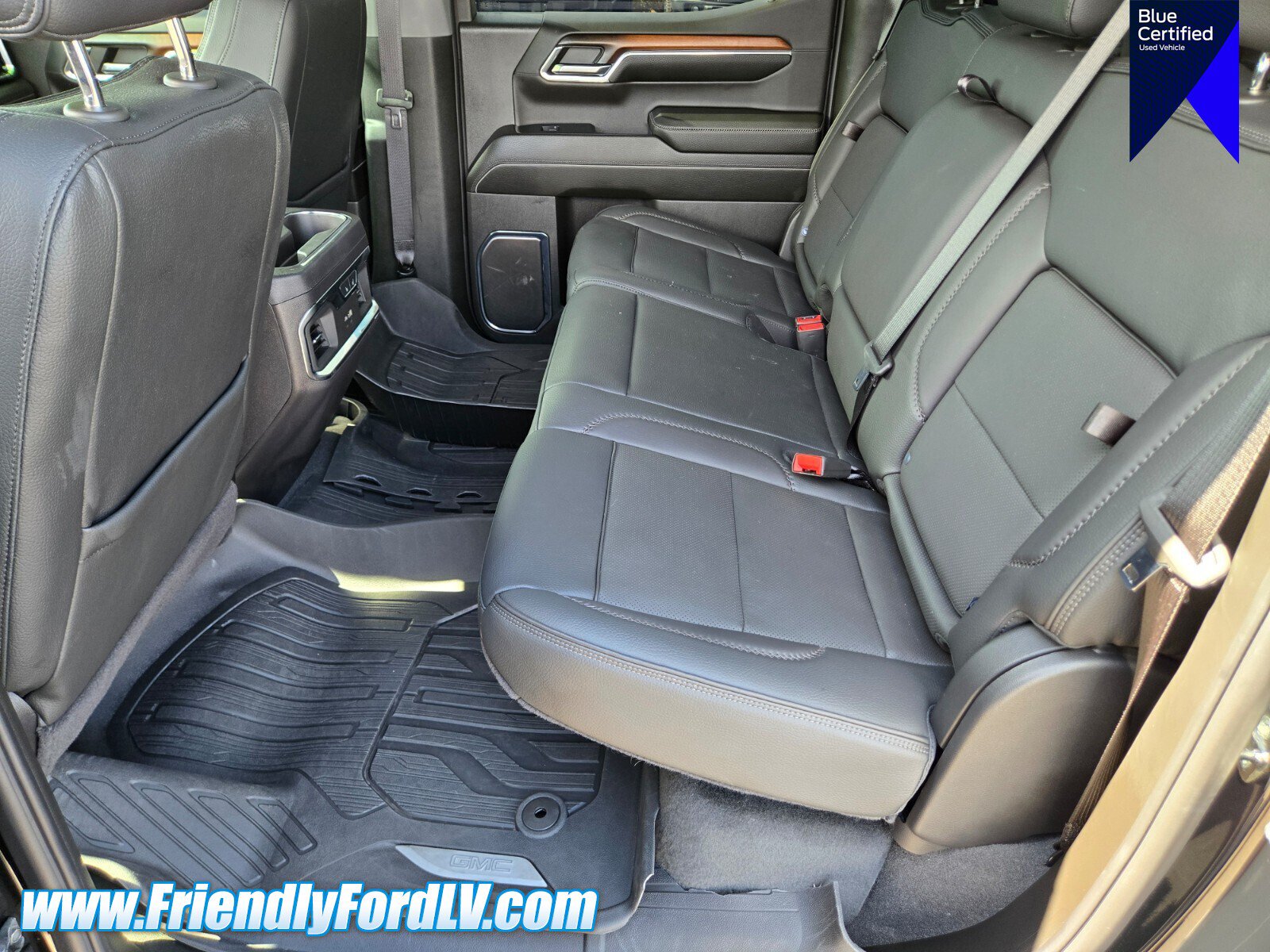 Used 2024 GMC Sierra 1500 Denali w/ Denali Reserve Package AWD/4WD image 10