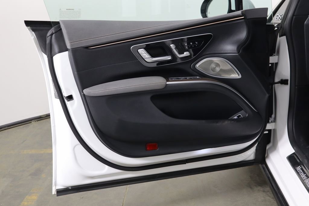 Used 2022 Mercedes-Benz EQS 450+ Sedan image 13
