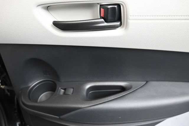 Used 2025 Toyota Corolla Cross LE AWD/4WD image 15