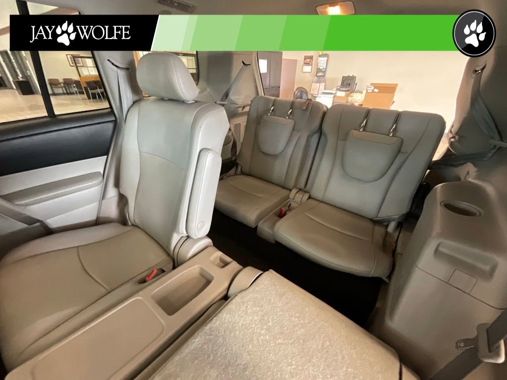 Used 2011 Toyota Highlander SE w/ Tow Pkg FWD image 22