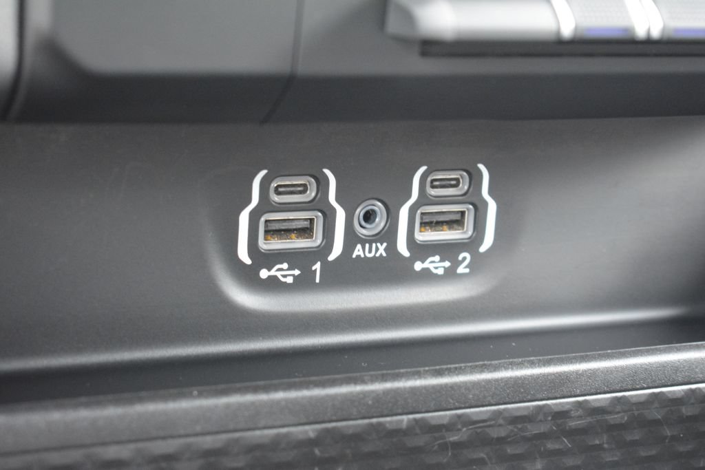 Used 2024 RAM 1500 Laramie AWD/4WD image 21