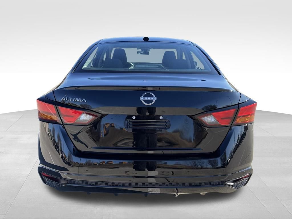Used 2025 Nissan Altima 2.5 S image 7