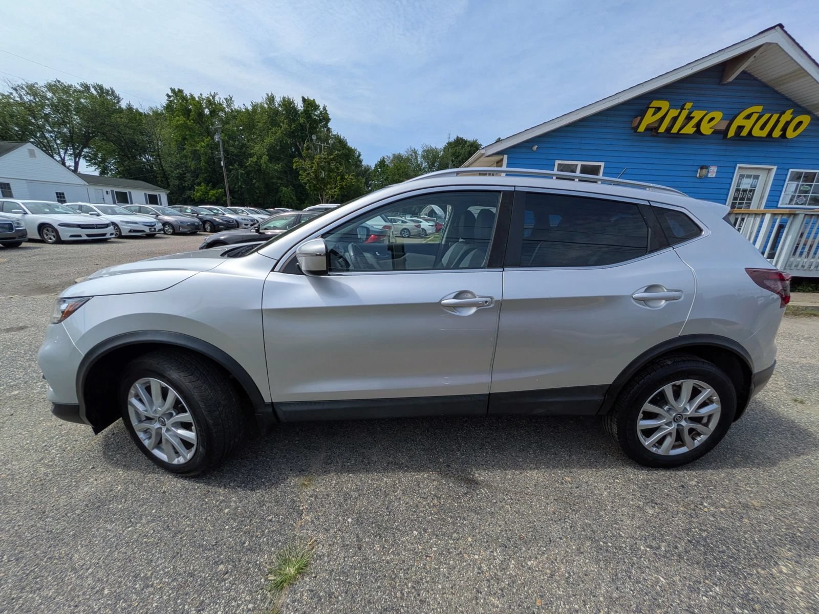 Used 2020 Nissan Rogue Sport SV w/ All-Weather Package AWD/4WD image 3