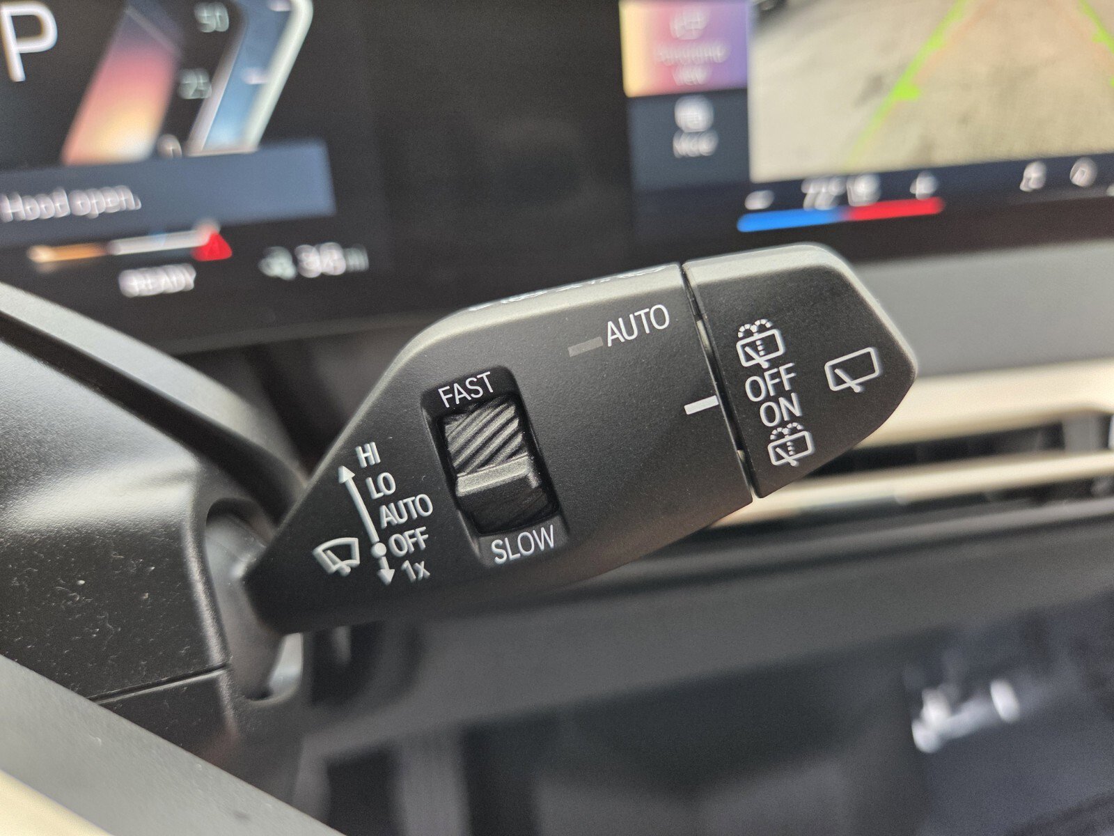 Used 2024 BMW iX xDrive50 w/ Premium Package image 28