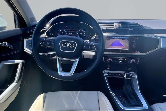 Used 2023 Audi Q3 2.0T Premium w/ Convenience Package AWD/4WD image 5