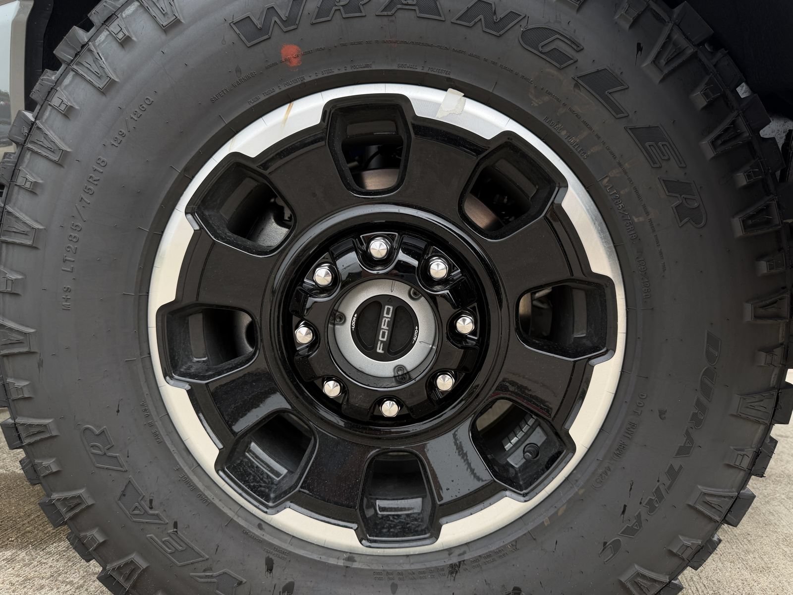 New 2026 Ford F250 Lariat w/ Tremor Off-Road Package AWD/4WD image 8