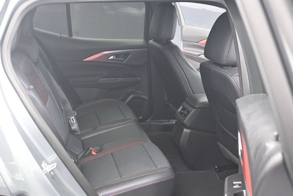 Used 2026 Chevrolet Equinox EV RS AWD/4WD image 12