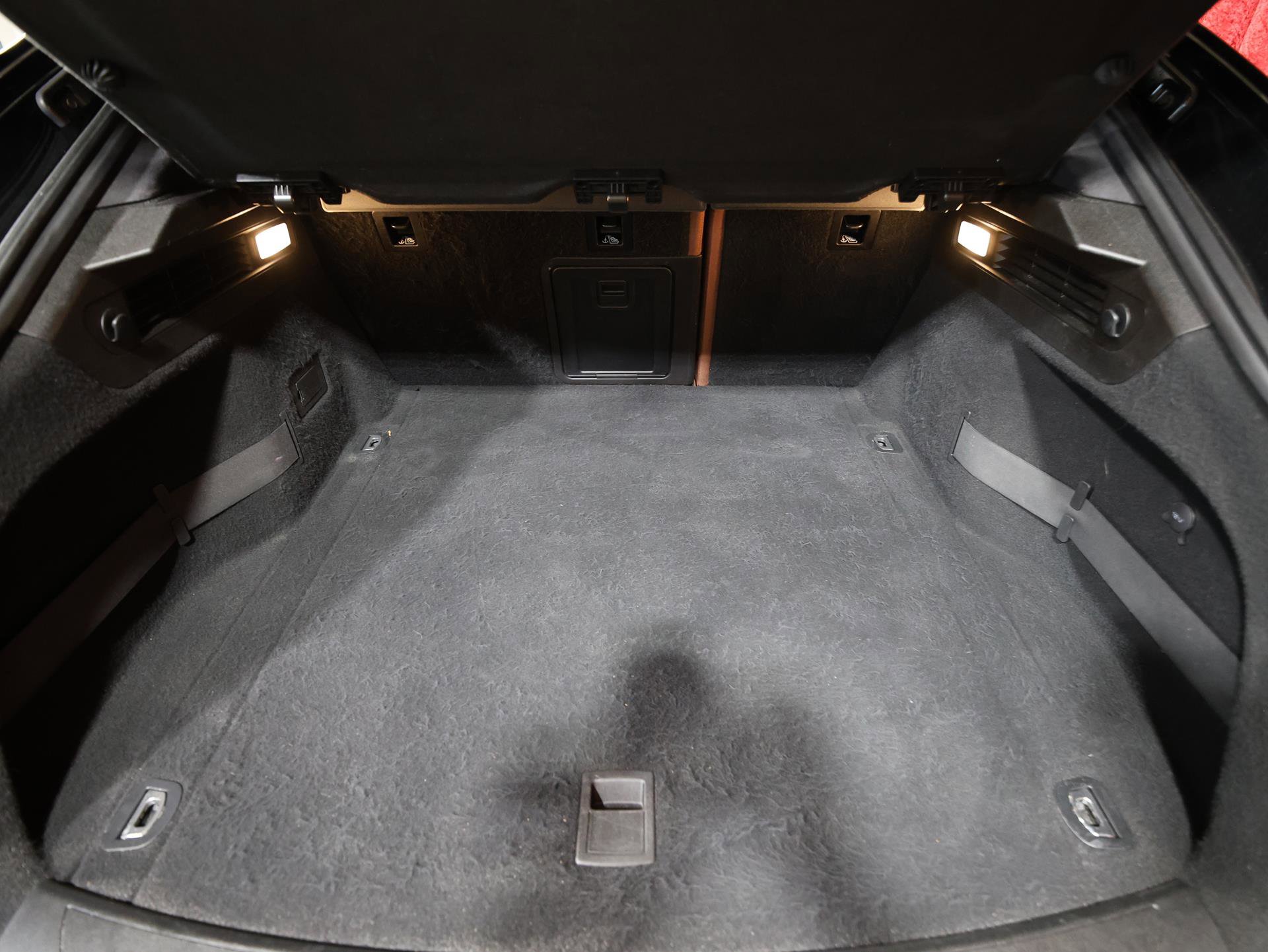 Used 2018 Maserati Levante image 25