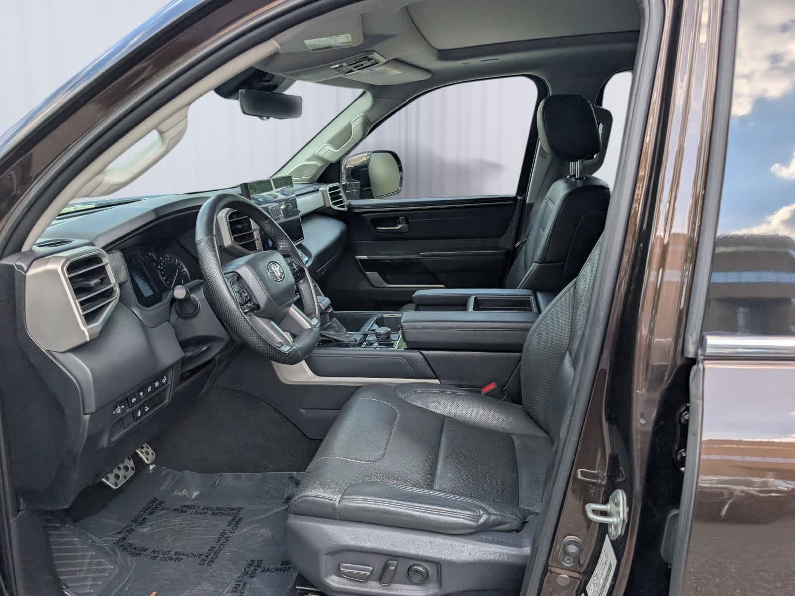 Used 2022 Toyota Tundra Limited w/ TRD Off-Road Package AWD/4WD image 15