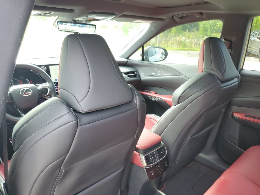 Used 2024 Lexus RX 350 F Sport w/ Convenience Package AWD/4WD image 32