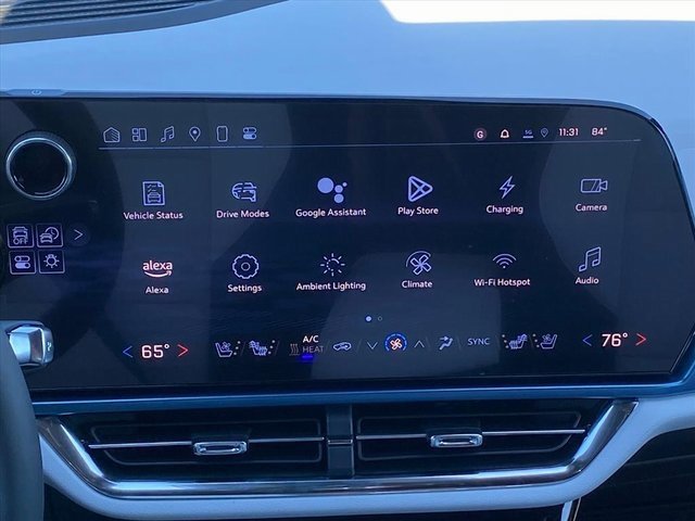 New 2025 Chevrolet Equinox EV LT w/ Convenience Package II image 9