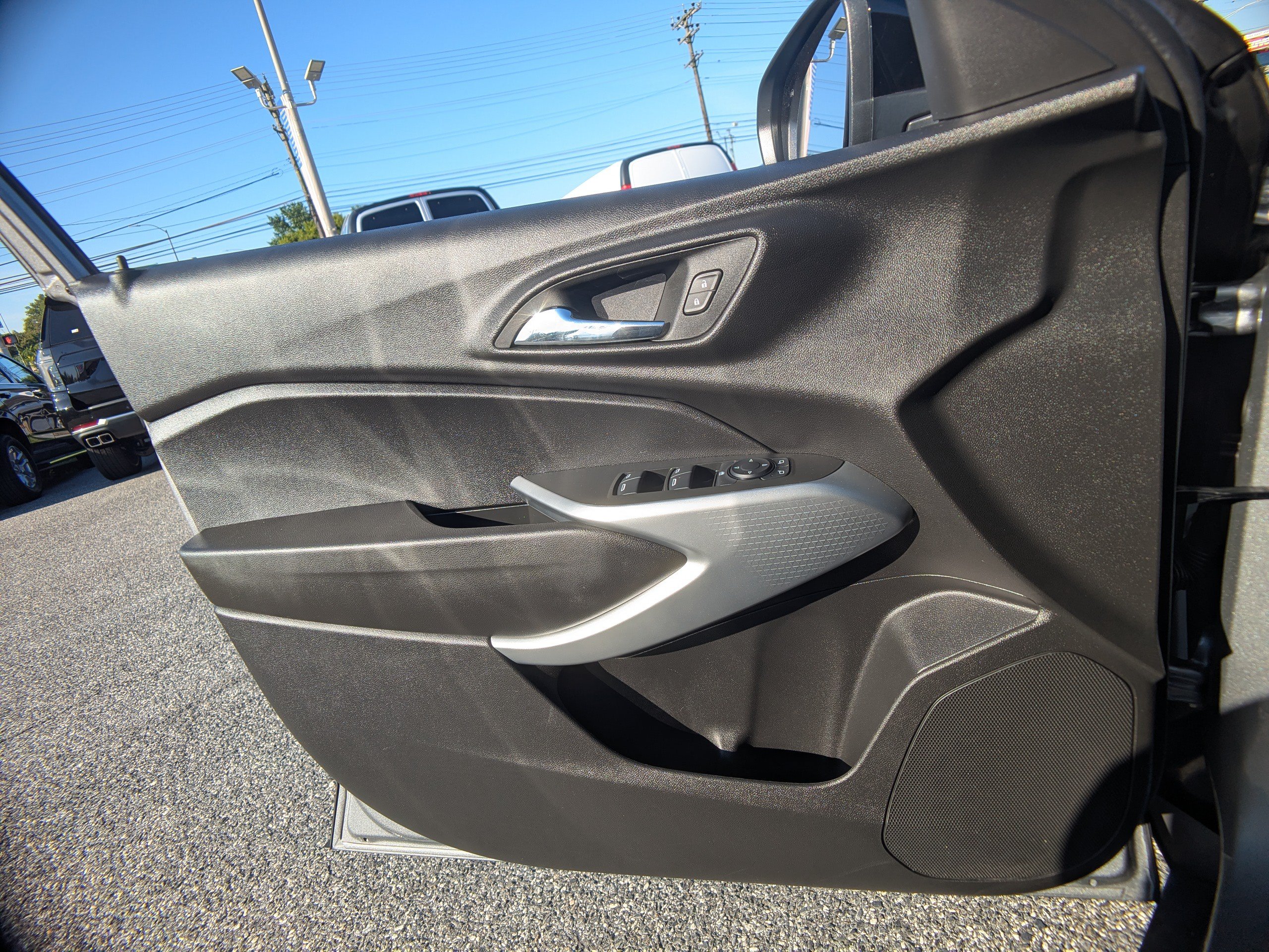 Used 2024 Chevrolet Trax RS w/ Driver Confidence Package FWD image 22