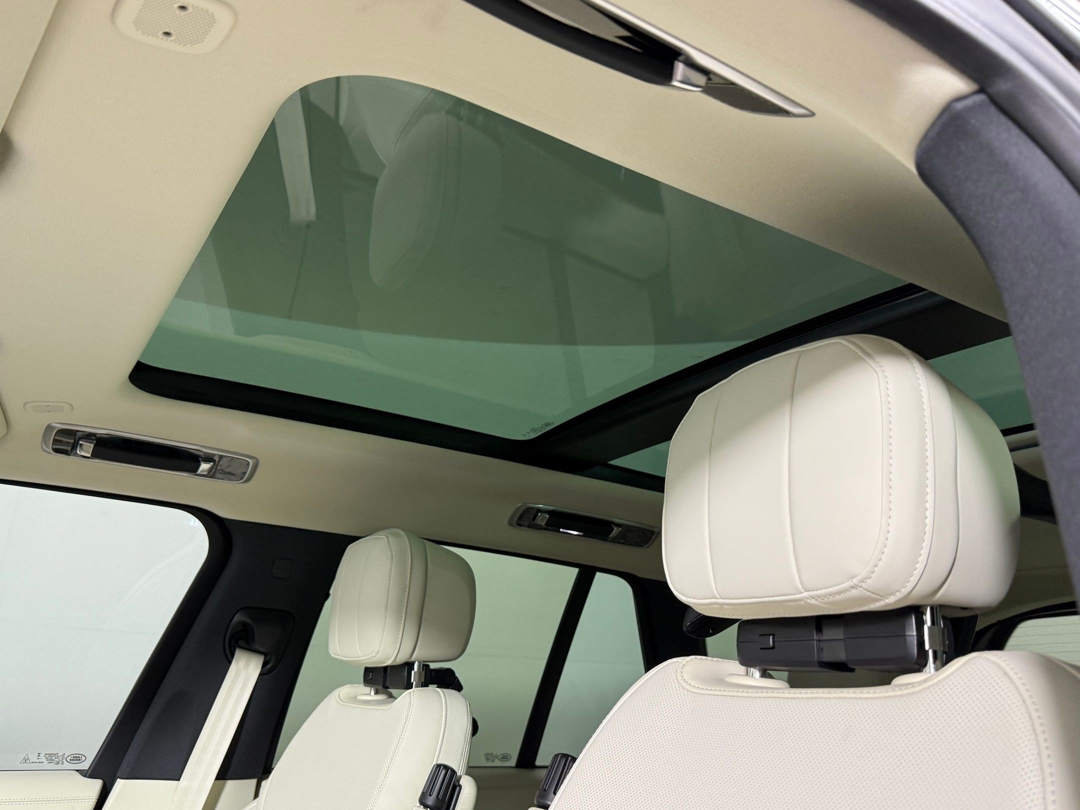 New 2026 Land Rover Range Rover SE AWD/4WD image 15