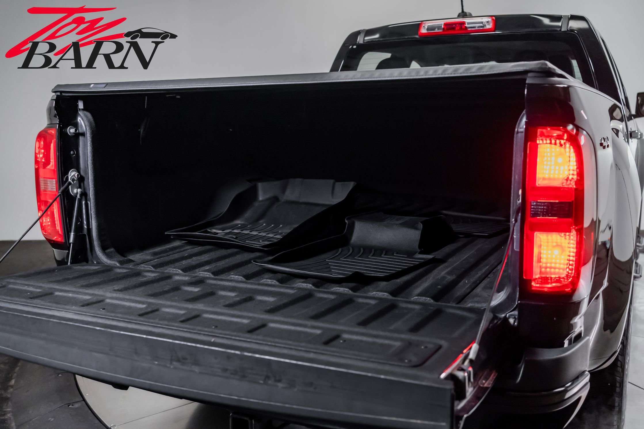Used 2016 GMC Canyon SLE w/ Nightfall Edition AWD/4WD image 44