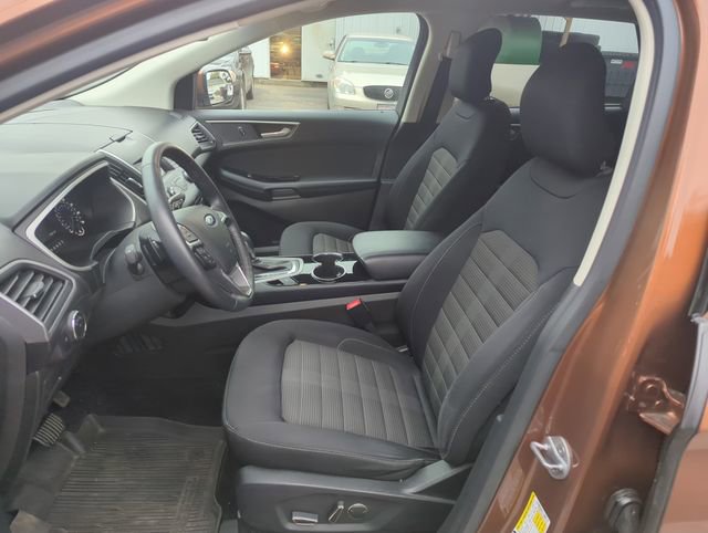 Used 2017 Ford Edge SEL image 11