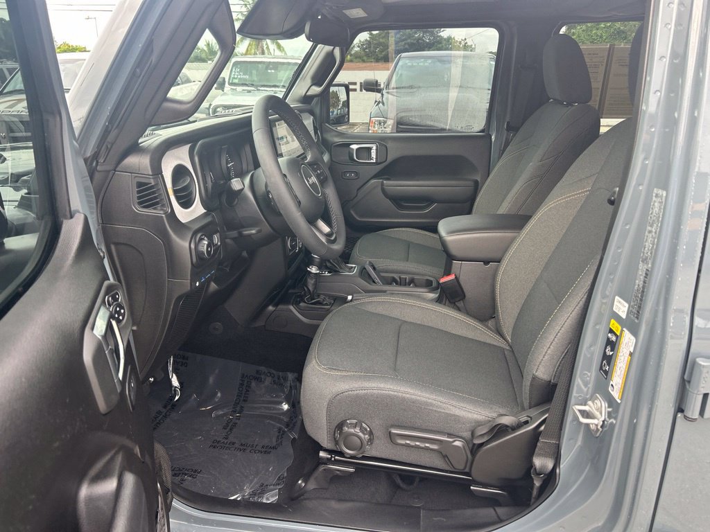 Used 2025 Jeep Wrangler Unlimited Sport S 4xe AWD/4WD image 9