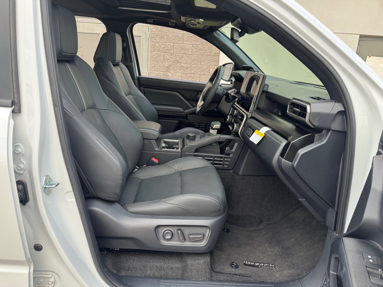 Certified 2026 Toyota 4Runner Limited AWD/4WD image 19