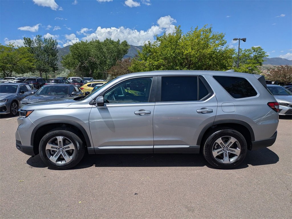 Used 2025 Honda Pilot EX-L image 7