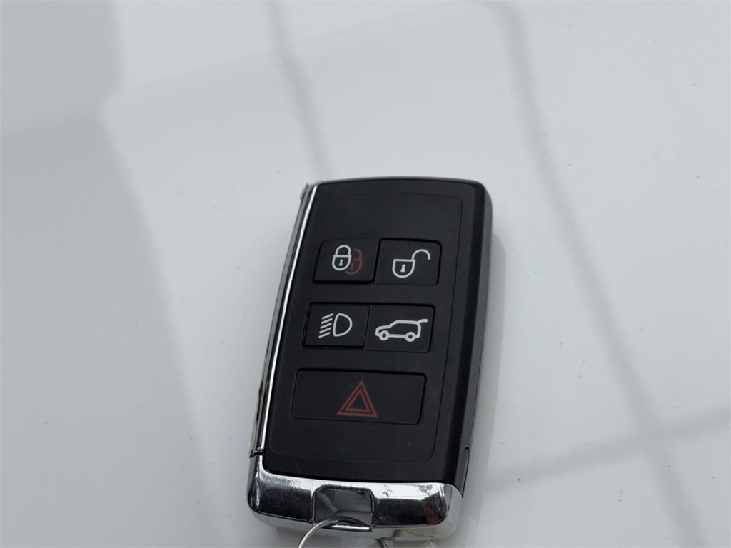 Used 2022 Land Rover Discovery Sport S image 64