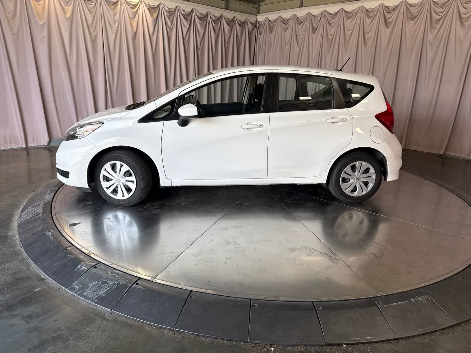 Used 2018 Nissan Versa Note SV FWD image 6