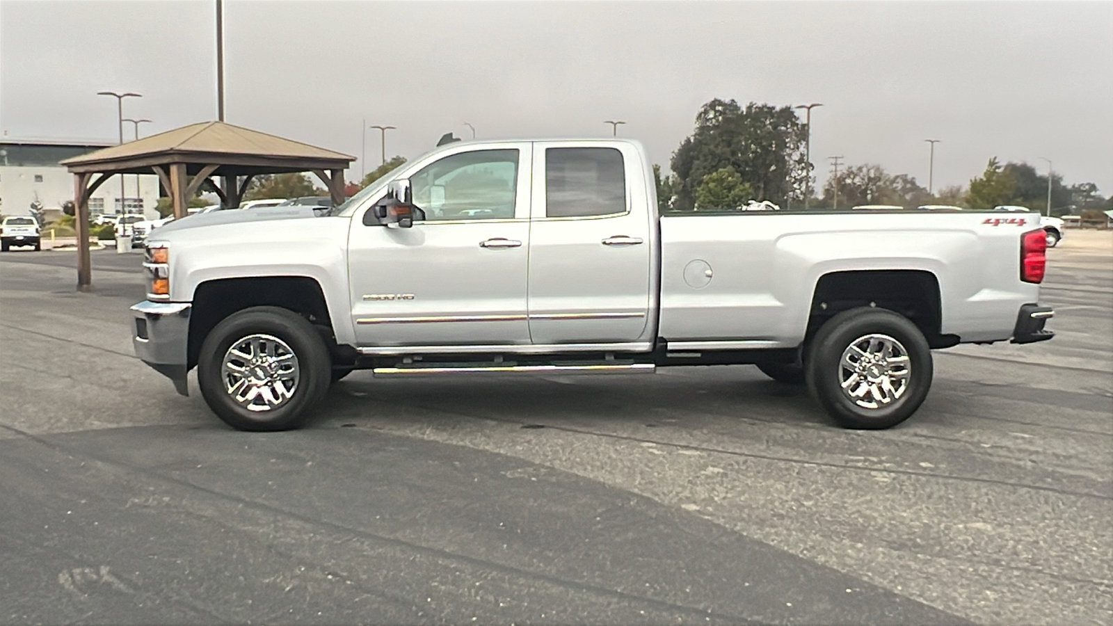 Used 2018 Chevrolet Silverado 2500 LTZ w/ LTZ Plus Package image 6