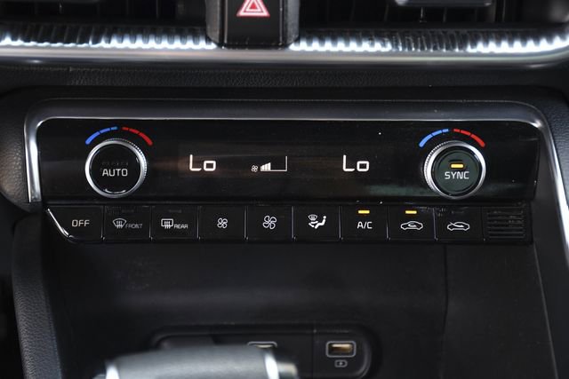 Used 2021 Kia K5 EX image 16