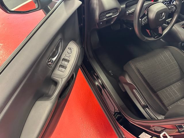 Used 2024 Honda HR-V Sport image 9
