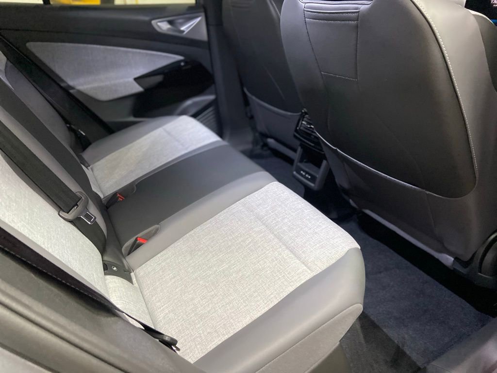 New 2026 Volkswagen ID.4 Pro AWD/4WD image 7