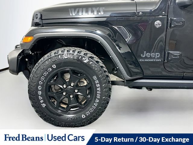 Certified 2022 Jeep Gladiator Willys image 32
