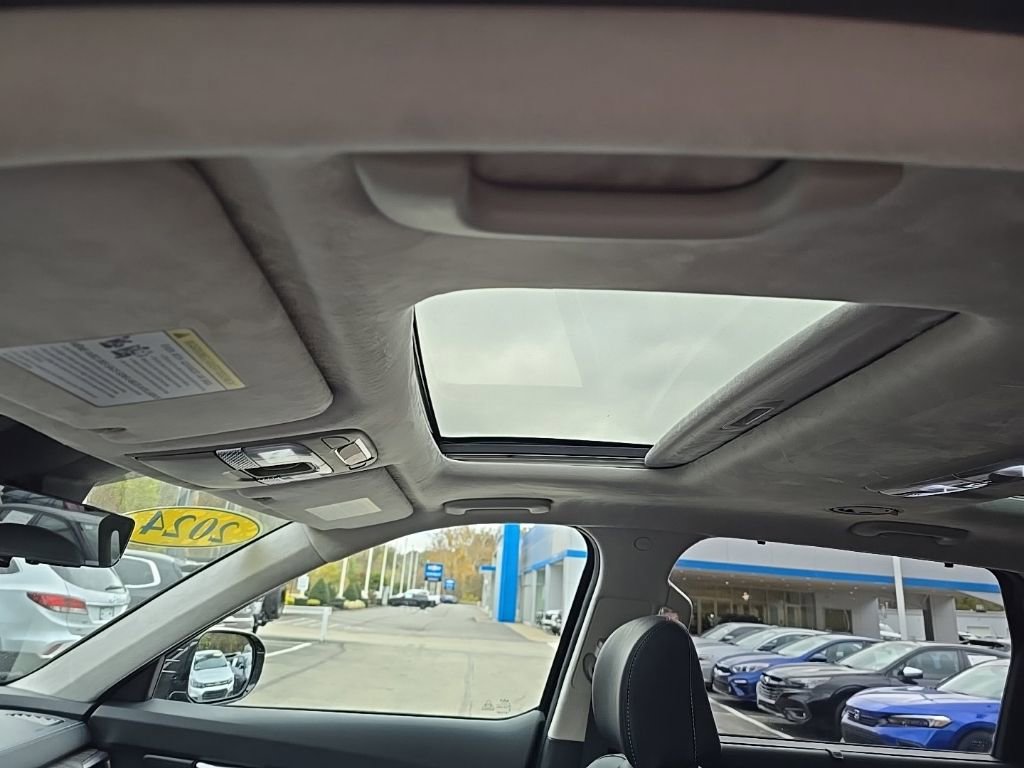 Used 2024 Kia Telluride SX Prestige w/ Towing Package image 12