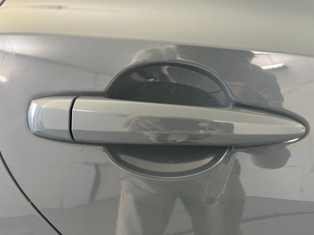 Used 2025 Nissan Sentra SR FWD image 46