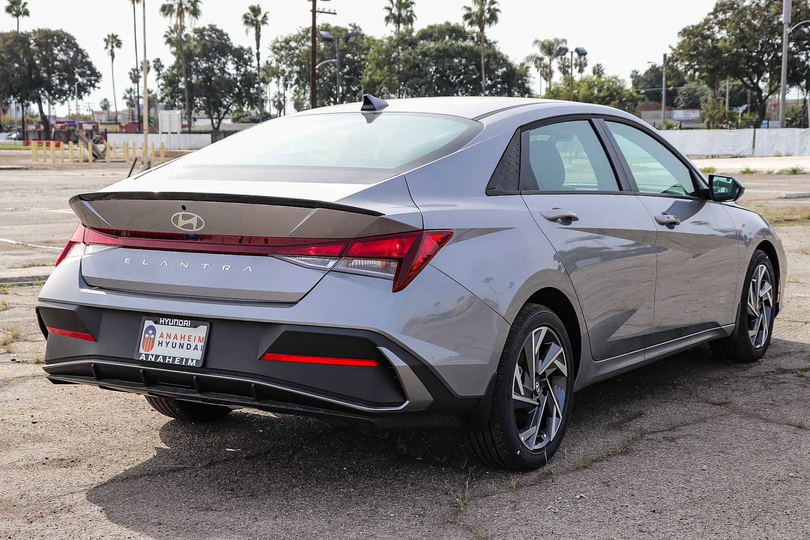 New 2025 Hyundai Elantra Sport image 6