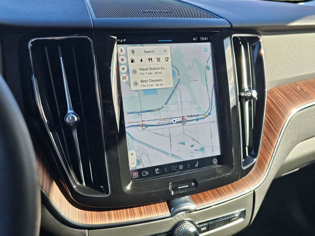 Used 2024 Volvo XC60 T8 Plus w/ Protection Package Premier image 34