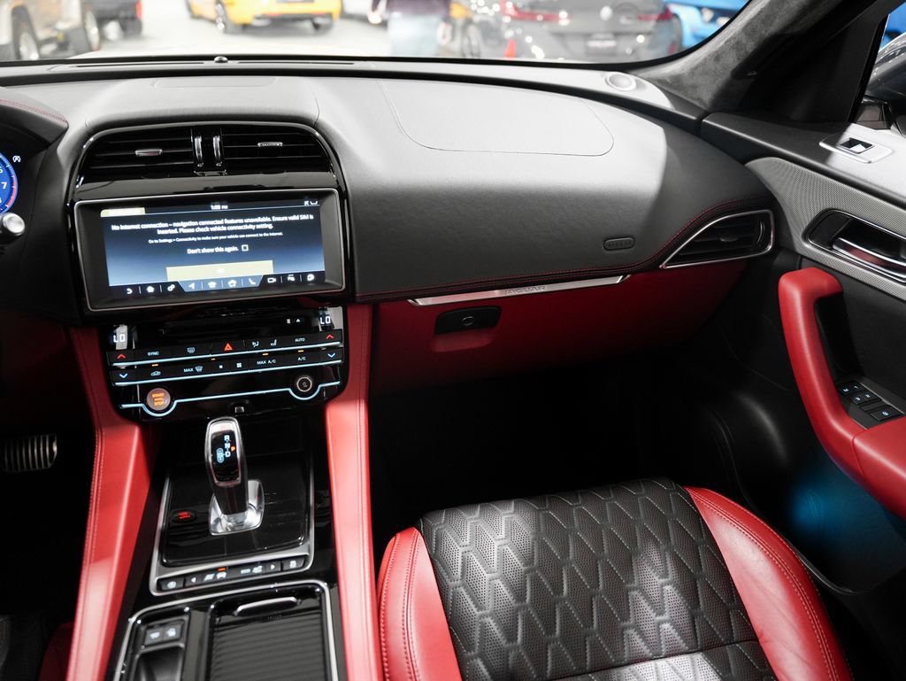 Used 2020 Jaguar F-PACE SVR AWD/4WD image 23