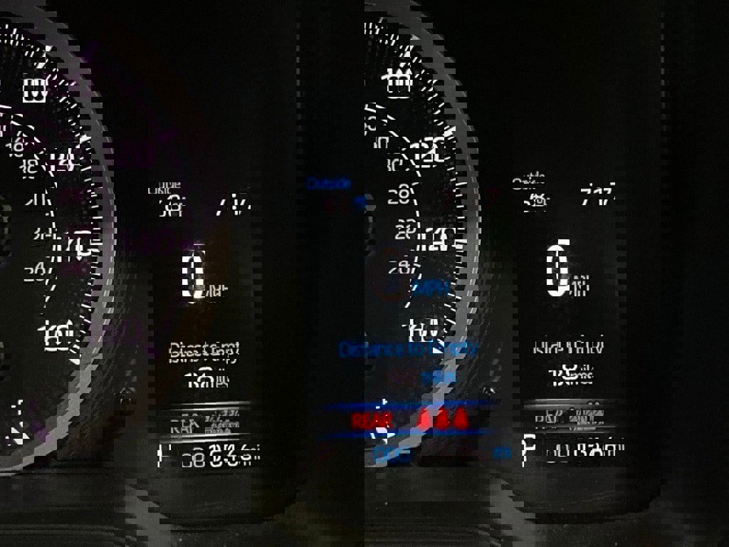 Used 2020 Toyota Corolla LE image 14