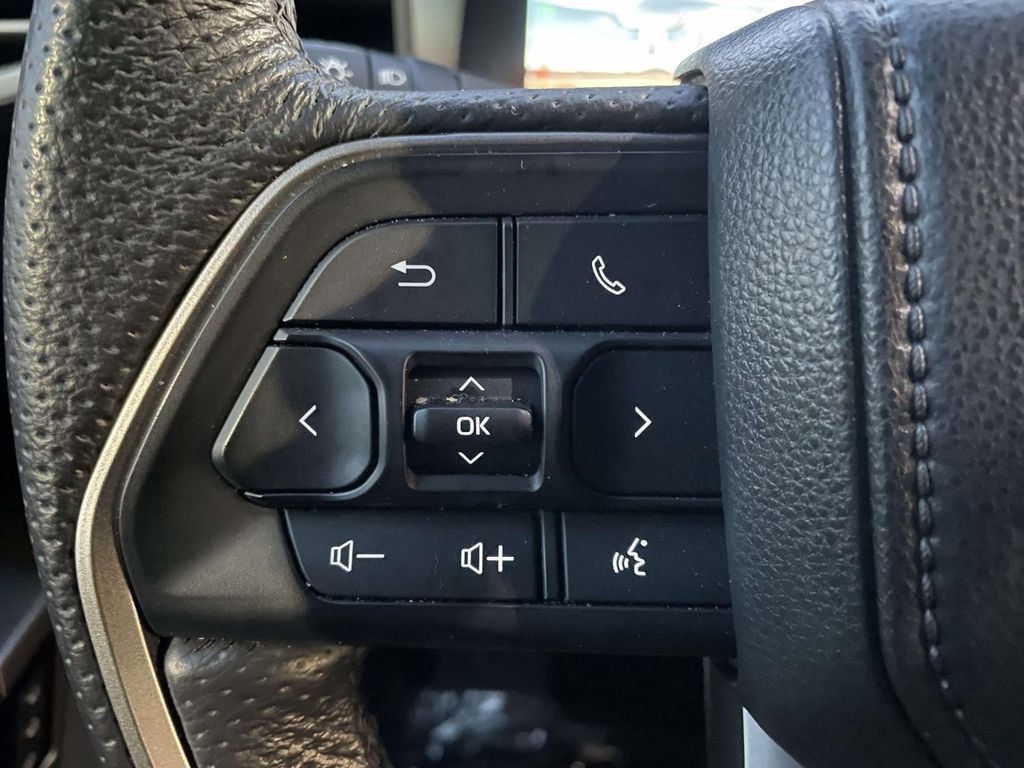 Used 2025 Toyota Tundra Limited image 31