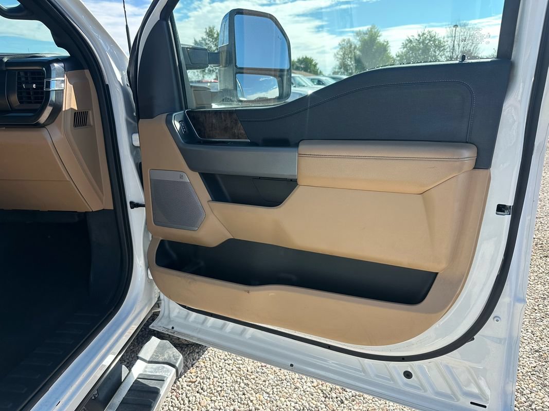 Used 2024 Ford F250 Lariat w/ Chrome Package AWD/4WD image 5