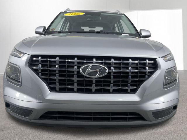 Used 2025 Hyundai Venue SEL image 45