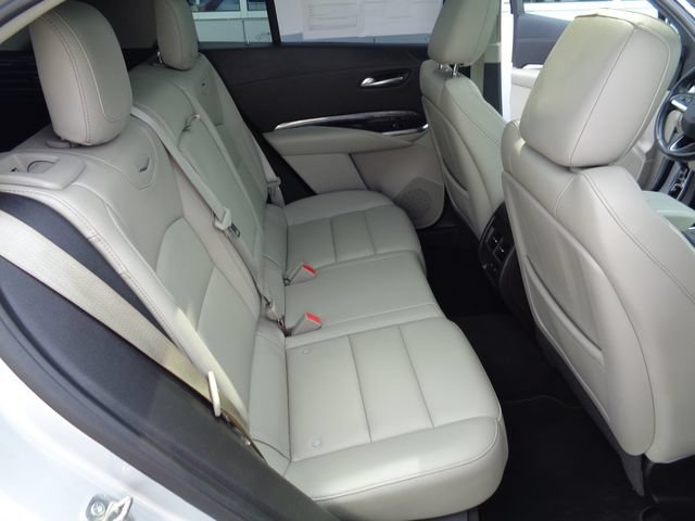 Used 2021 Cadillac XT4 Luxury w/ Cold Weather Package FWD image 25