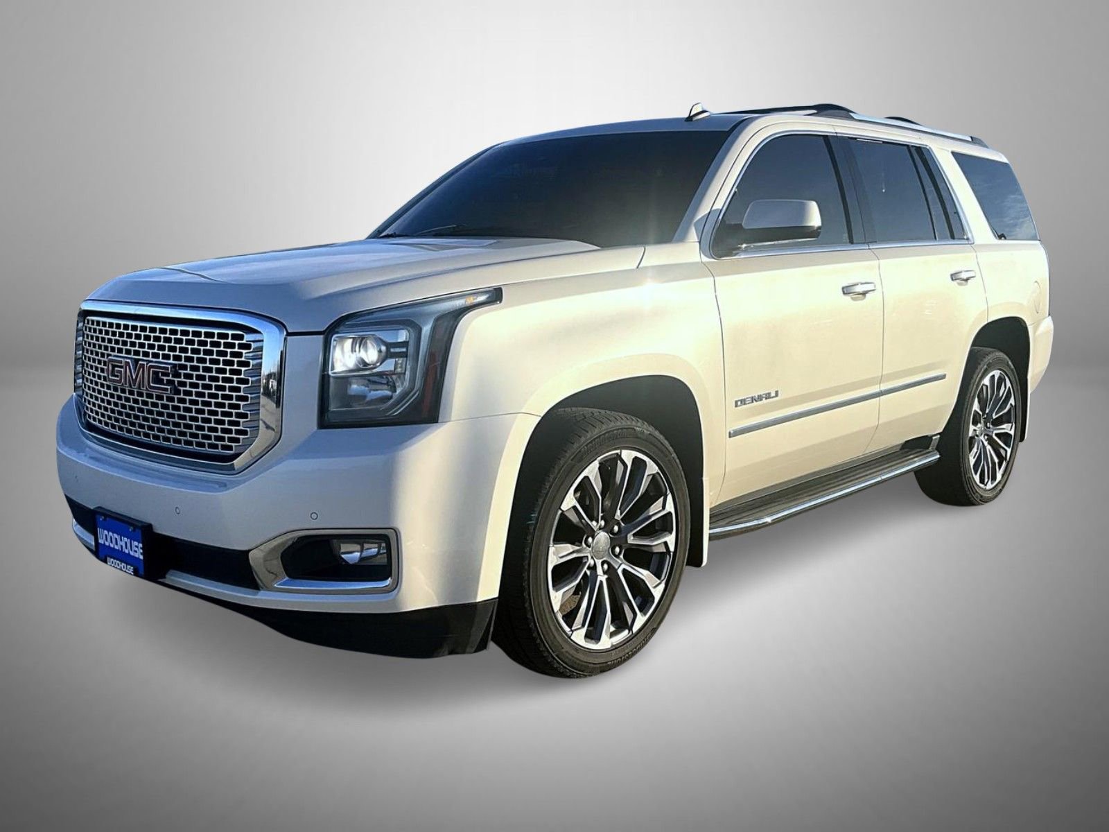 Used 2015 GMC Yukon Denali w/ Touring Package image 1