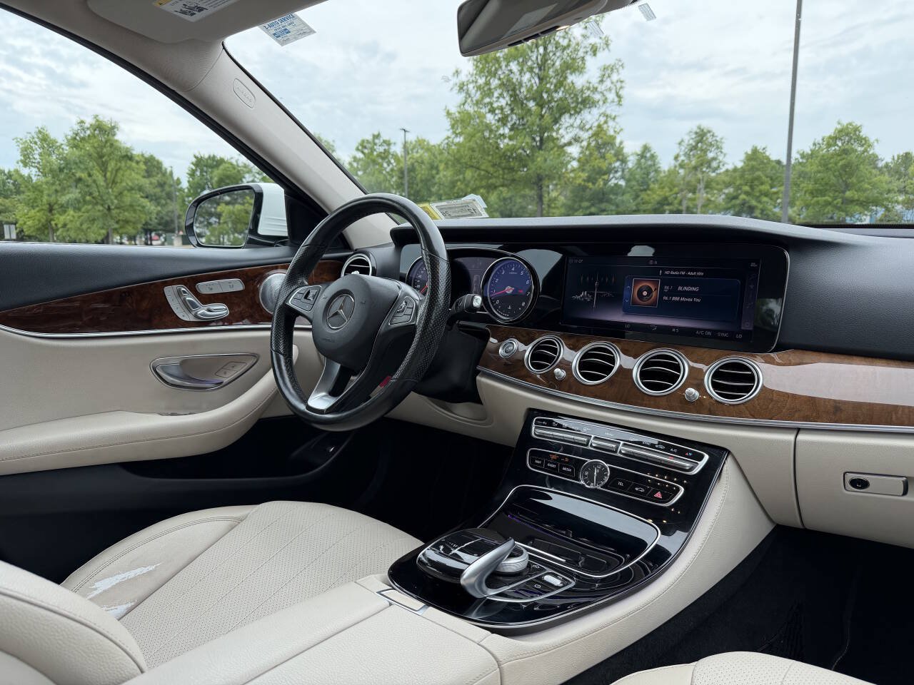 Used 2018 Mercedes-Benz E 300 4MATIC image 19