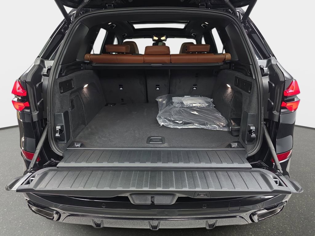 New 2026 BMW X5 xDrive40i w/ Executive Package AWD/4WD image 12