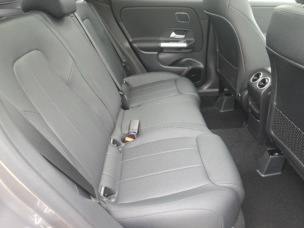 New 2026 Mercedes-Benz GLA 250 4MATIC image 19