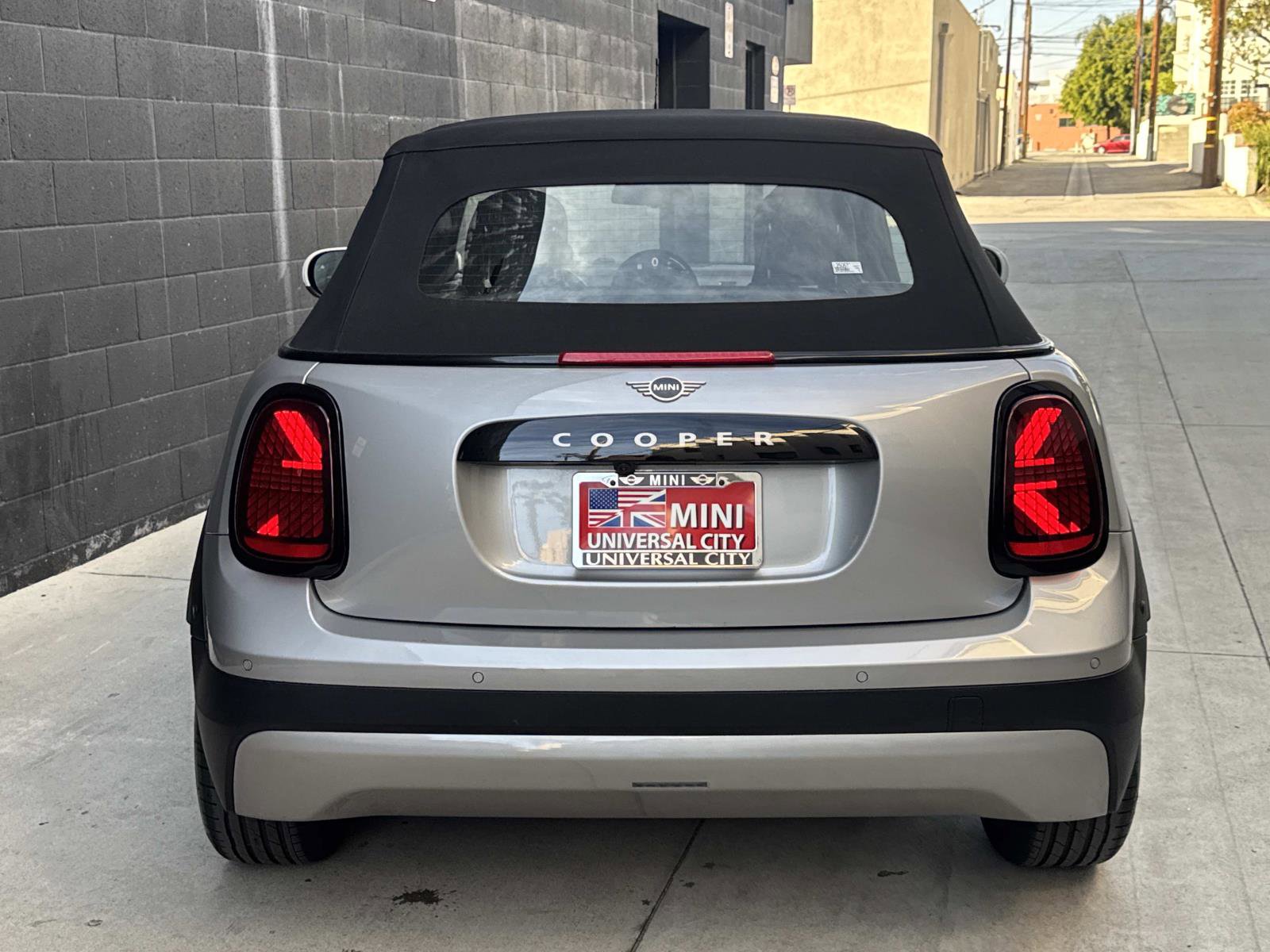 Used 2025 MINI Cooper Convertible FWD image 3