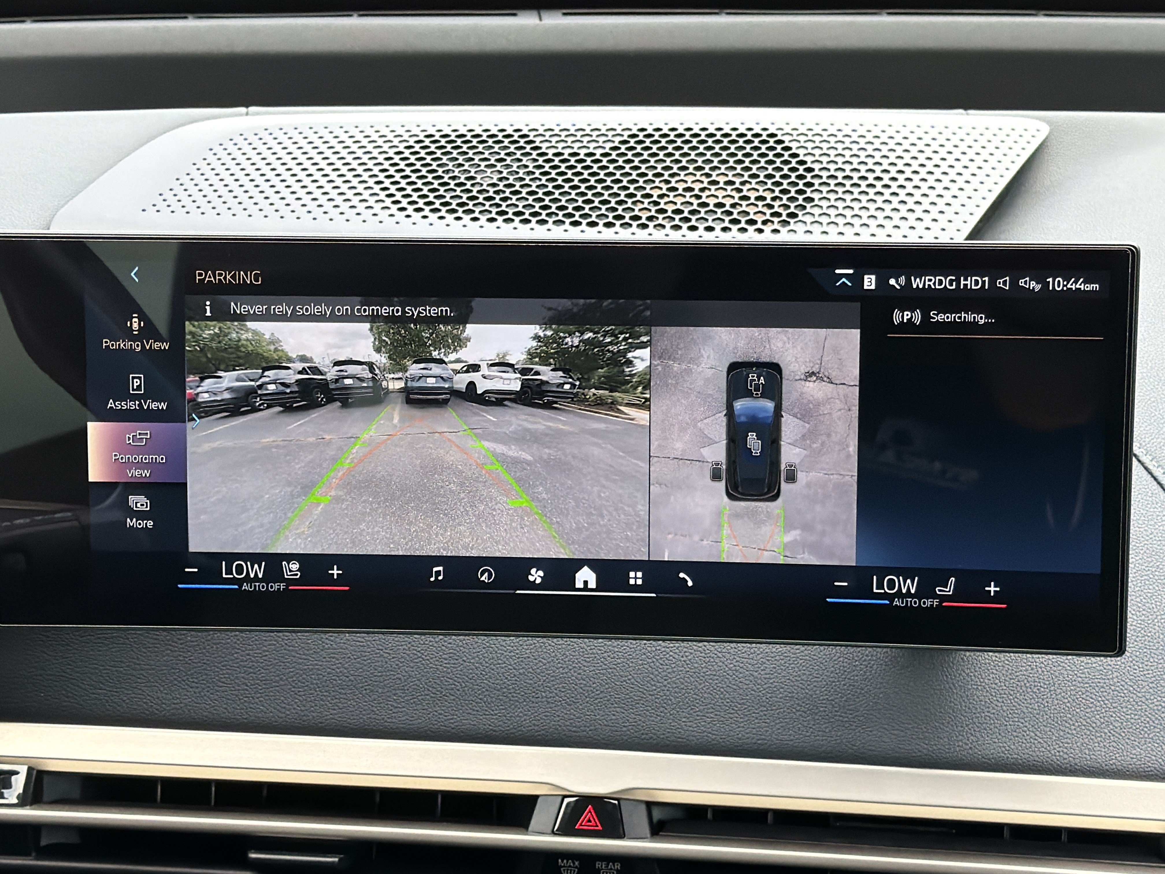 Certified 2024 BMW iX xDrive50 w/ Premium Package AWD/4WD image 5