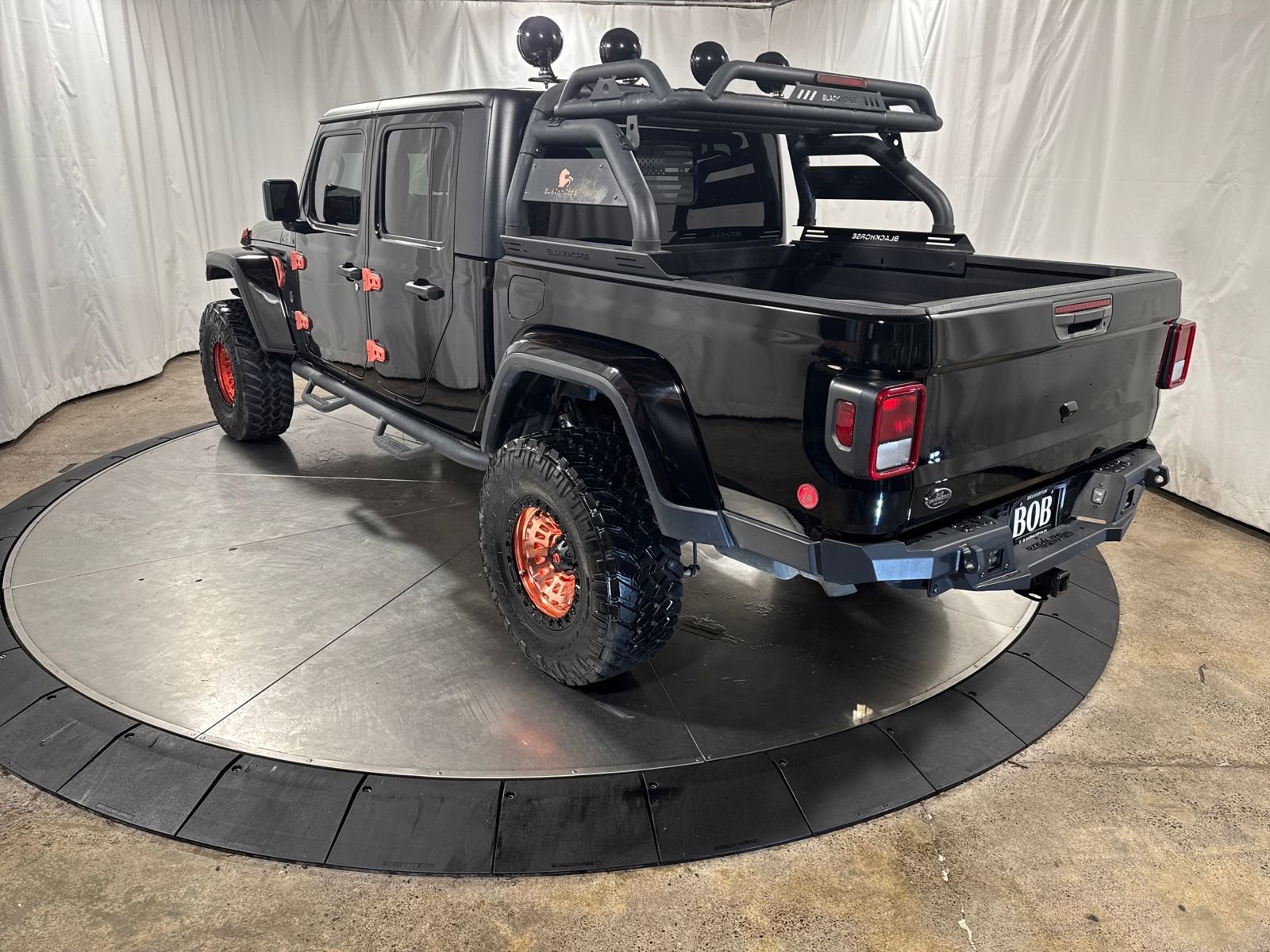 Used 2021 Jeep Gladiator Willys image 7