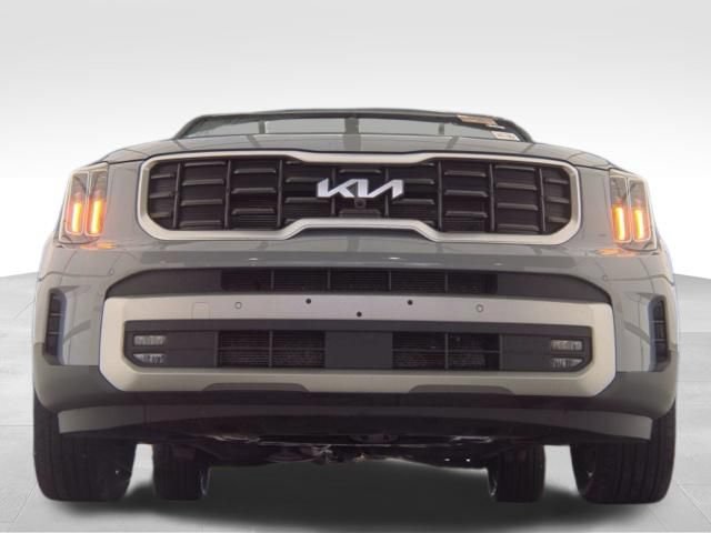 Used 2024 Kia Telluride SX Prestige w/ Towing Package AWD/4WD image 6