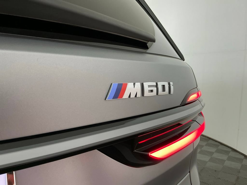 Certified 2025 BMW X7 M60i w/ Executive Package AWD/4WD image 37