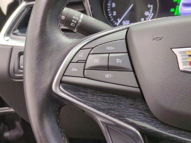 Used 2023 Cadillac XT5 Premium Luxury w/ Technology Package AWD/4WD image 11