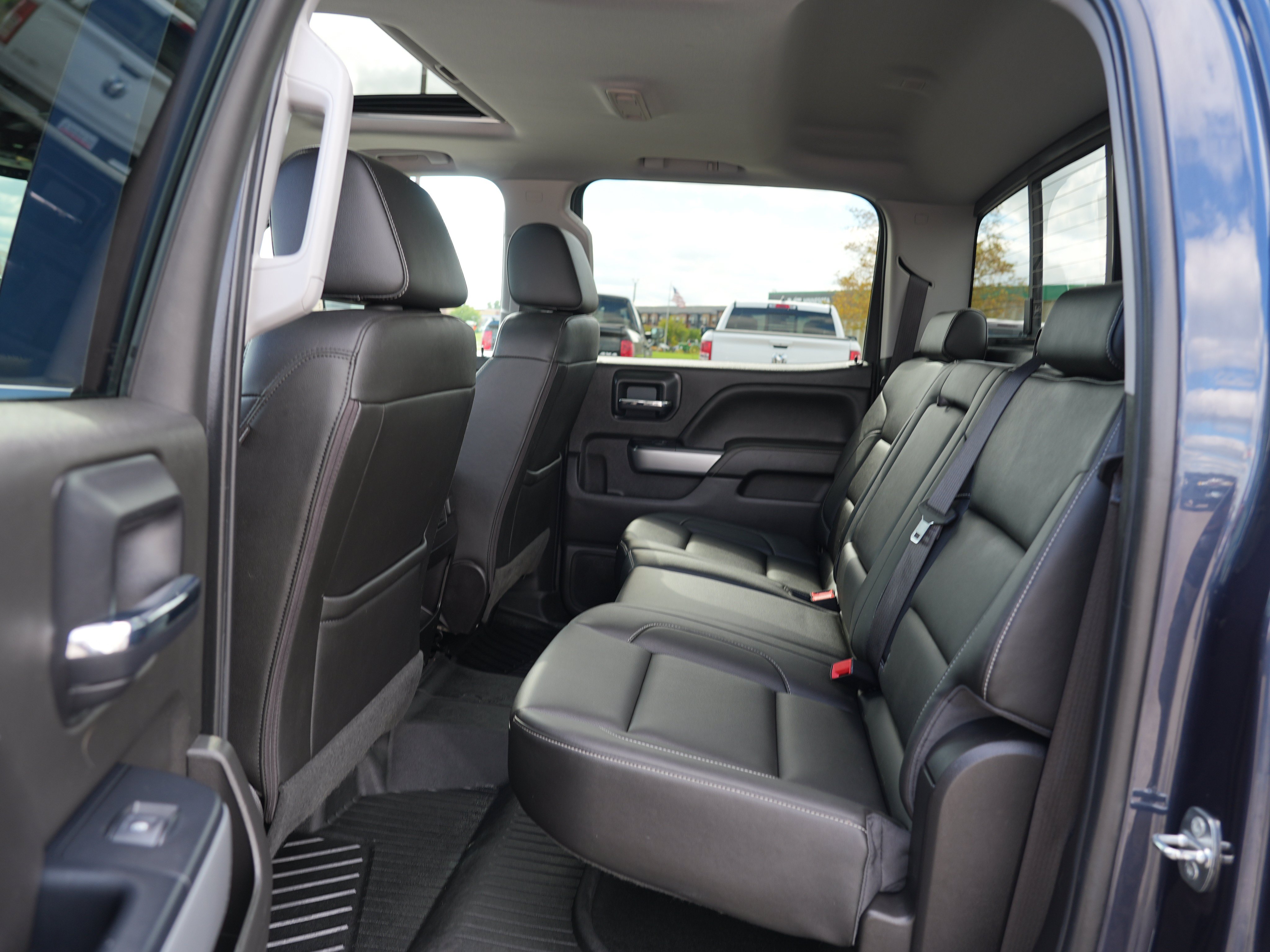 Used 2018 Chevrolet Silverado 1500 LTZ Z71 w/ Centennial Edition AWD/4WD image 17